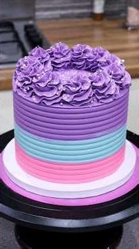 3 tone ridged cake! Use code FROSTLOVE10 for a discount at frostform.com checkout #cake #ytshorts