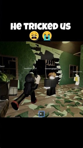 He's inside the house the whole time😫 #roblox #horror #games #core #funny #reels #shorts #1m