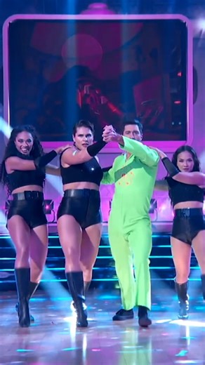 Team Goofs is seeing I2I after that #DisneyNight group dance! ⚡🕺 #DWTS | Dancing with the Stars