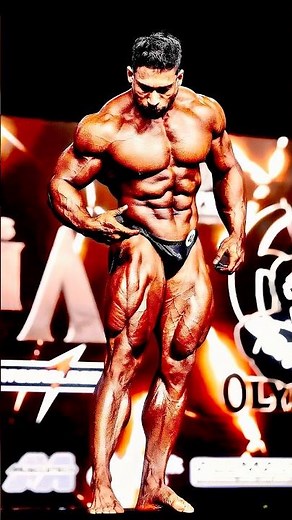 RAMON DINO | Insane Backstage Vascularity Check 🦖 | Peak Conditioning & Aesthetic