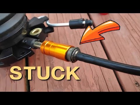 How To Remove Stuck or Frozen Hydraulic Clutch Line From Clutch Slave Cylinder on Ford Trucks