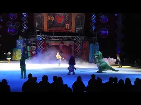 Disney On Ice: Let's Celebrate - Christmas Segment - HD