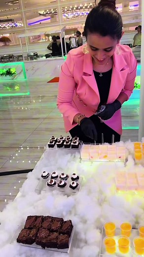 Fancy custom cakes on TikTok