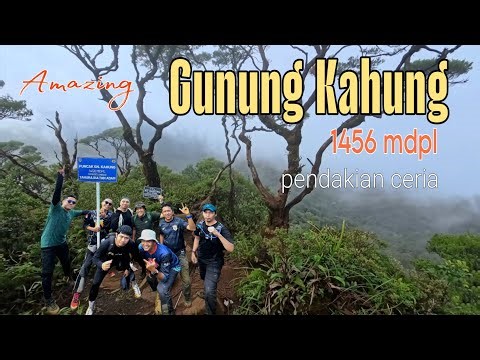 Climbing Mount Kahung 1456 masl – Amazing moments, route & view