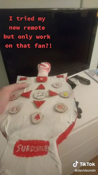 SMG4 and Meta Runner Characters in a Hilarious Remote Control Prop Prank