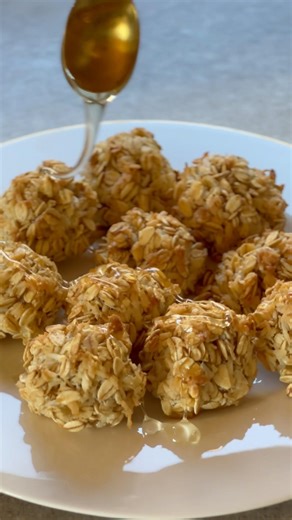 Oat & Coconut Cookies| No sugar. No flour. Easy recipe.