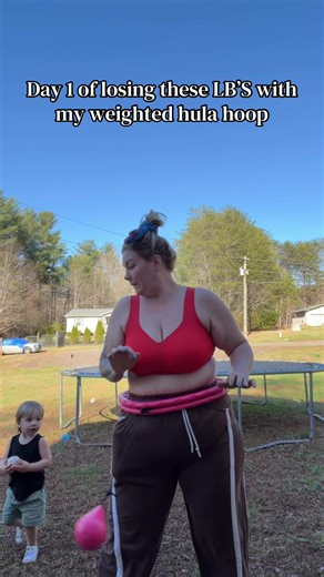 Day 1 of moving my body using a weighted hula hoop #glowup #hulahoop #coreworkout #mom