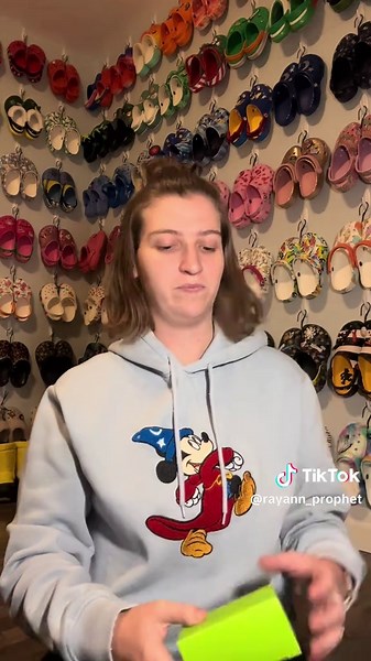 Unboxing Croc Mystery Boxes: Discover Unique Charms