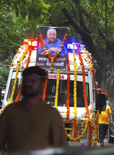 28K views · 146 reactions | Farah Khan, Dilip Joshi, & Other Celebs For Funeral Of Satish Shah | Indian Television Academy | Facebook