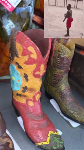 Lil boots😊😊@AnnSueMatthews