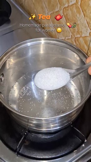 Chandras mini vlog on Instagram: "Women's homemade paracetamol 💊🩺😌✨️ #womenshealing #reelkarofeelkaro #fypyourpage #instagramgrowth #tealover❤️ . . (Chandrasminivlog, kitchen, cooking, chailovers, tea, stressbusterinkitchen, inabudhabi, tamilvloginuae)"