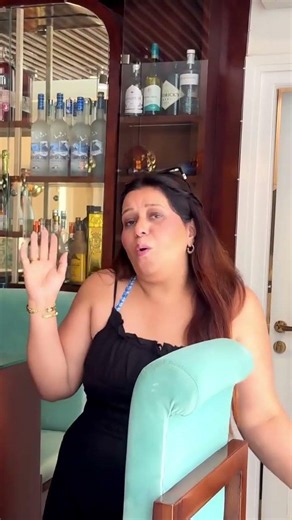 Normalize turning every vacation into a full-blown music video with your mom 🎶
