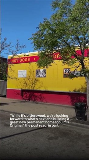 Iconic Chicago hot dog stand moving after more than 80 years