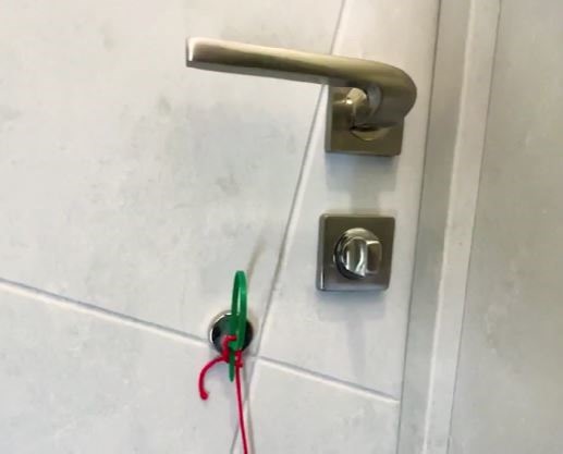 8.3K views · 13 reactions | Your Quick Guide to Public Toilet Privacy | 5-Minute Crafts Like | Facebook