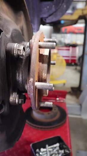 18K views · 248 reactions | full DIY tutorial front and rear on a gen 2 Tacoma just dropped on my YouTube channel! YouTube.comFayeHadley or link in my bio! #mechanicsoftiktok #femalemechanic #fayehadley #girlm | Fayehhadley | Facebook