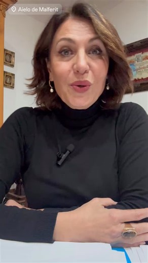 ➡️Ahir dijous, 15 de gener, PSOE I COMPROMÍS d’Aielo de Malferit van aprovar els pressupostos municipals on asseguraven els dos ‘sueldos’ d’ells i així fer tranquils el canvi d’alcaldia. ➡️La setmana que ve ho podreu veure al Youtube. ➡️Vos anime a veure el ple i comprovar de primera mà el gran debat que es va produir sobre este tema dels dos ‘sueldos’ i dos alcaldes d’esta legislatura. 🥰Bon cap de setmana i molt bones festes de Sant Antoni #aielodemalferit #pressupostajuntament2026 | Lucia Bat