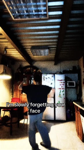 I’m slowly forgetting your face #meme #trend Lollll I lost myself