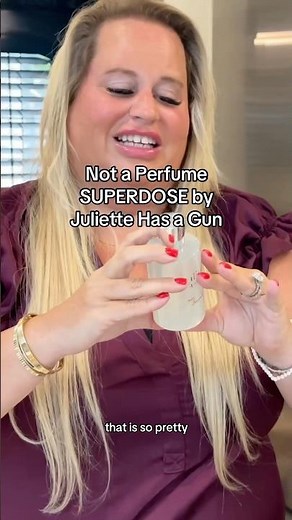 Not a Perfume SUPERDOSE by Juliette Has a Gun #perfumereview #notaperfume #juliettehasagun