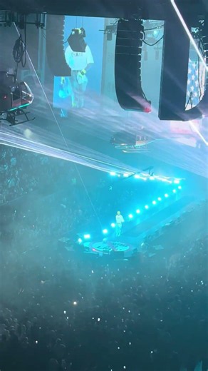 A$AP Rocky performs "Praise The Lord" Live in Vancouver at the Don't Be Dumb Tour