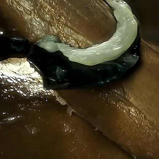 Can a scent really transport you to paradise?