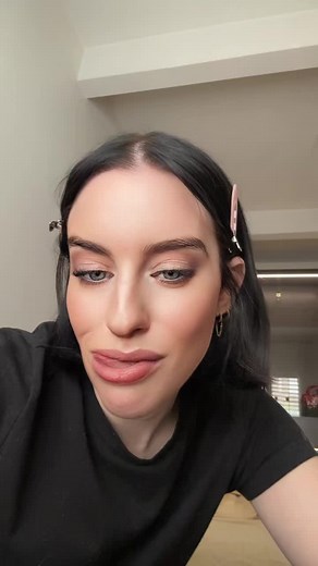 carlyincontro (@carlyincontro)’s videos with original sound - carlyincontro