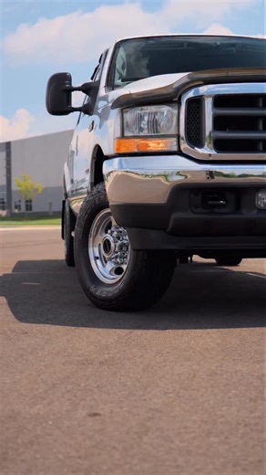 7.3L Shorty and she’s cleannnn🤩 2002 Ford F-250 Super Duty Lariat SRW Short bed crew cab pickup 7.3L Powerstroke turbo diesel Only 115,711 miles Rust free Garage kept Clean Carfax Extremely clean and well kept Extremely hard to find 💰$34,900 Shipping available!🚛 Call / Text Deena @nj_truck_king_deena 📞856-420-0788 with any questions Call / Text Scott @nj_truck_king_scott 📞856-420-0787 with any questions #7three #7.3LPowerstroke #shortbedf250 #forddieseltrucks #obsfordtrucks #njtruckking | K