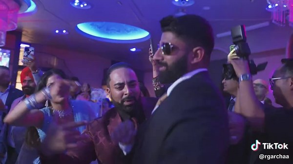 When someone hands you the shades 😎 #kalachashmaa #bride #punjabiwedding #reception #wedding