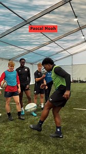Some tekkers on the 🆙 👀 Our Academy take on the keepy uppies challenge! 🦵🏉 | Saracens