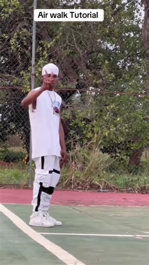 Best air walk #remix #dance #airwalk #tutorial #funk #duet #fypシ゚viral #trend #viral #viralshort