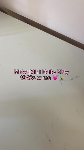 DIY Hello Kitty CapCut Tutorial for a Cute 1942s Mother's Day Gift