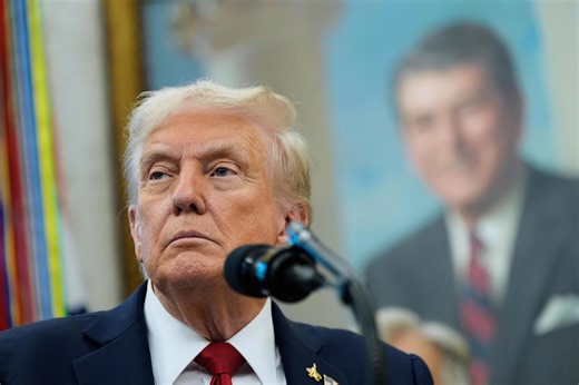 Trump announces 'big' deal with drugmaker Pfizer to lower prescription drug costs for Medicaid