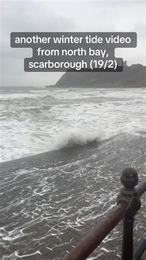 massive thank you for all the views, likes & comments on my 2 recent videos of Scarborough, i appreciate it a lot. here’s another video of the winter sea at scarborough that you all seem to enjoy! #fyp #scarborough #yorkshire #4u #sea