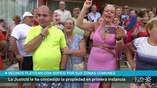 Vecinos de Benalmádena pleitean con Sofico por sus zonas comunes