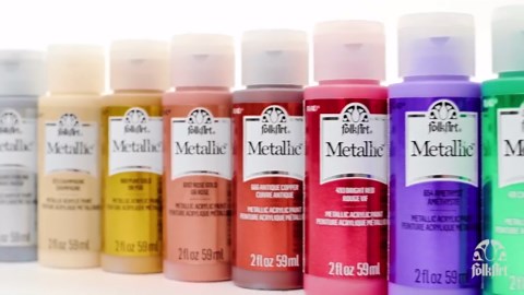 FolkArt Metallic Acrylic Craft Paint, Metallic Finish, Glam Gold, 2 fl oz