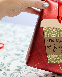 We love these DIY gift tags a latte!
