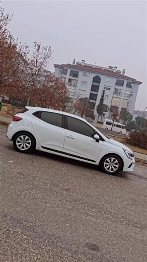 ÖZÇINAR SÜRÜCÜ KURSLARI on Instagram: "Ehliyet Yolculuğunuz Özçınar ile Başlıyor! Hayalinizdeki ehliyete, doğru eğitimle ulaşın. Özçınar Sürücü Kursu’nda; 🔹 A, B, C, D sınıfı ehliyet grupları, 🔹 Modern sınıflarda interaktif teorik eğitimler, 🔹 Uzman usta öğreticiler eşliğinde direksiyon dersleri sizi bekliyor. #kesfetteyiz #sürücükursu #bendenduymuşolmadenizli #özçınarsürücükursu #direksiyonözelders"