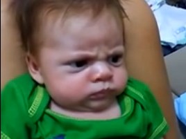 "Grumpy baby", le bébé grincheux qui fait le buzz sur la toile !