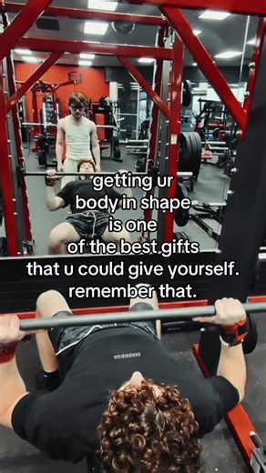 lock in this year, you’ll be so happy you did. #fyp #gym #real #newyearresolution #2026