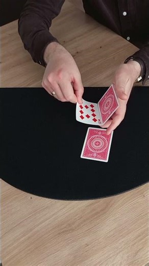 Amazing trick with 4 cards #cardmagic #magictrick #cardtrick