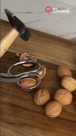 Easy nut cracking hack #smart #quick #nutcracker #trick
