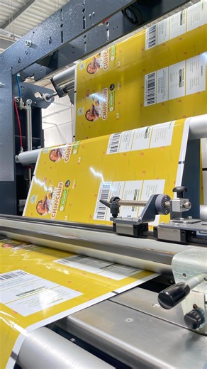 It’s beginning to look a lot like Christmas at ePac 🎄✨ We brought Aladdin’s festive design to life — thank you @aladdinsnacks for trusting us! Want your own holiday-ready packaging? #ePacWestAfrica #ChristmasPackaging #HolidaySeason #DesignToPrint #PackagingProcess MadeInGhana FlexiblePackaging SMEGrowth ePacBTS pouch | Epac West Africa