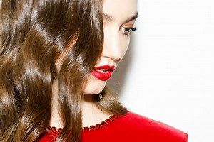 Je haar föhnen: dit is de beste manier om glanzende, pluisvrije lokken te krijgen