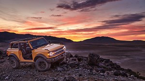 98K views · 1K shares | Closer look at the 2021 Ford Bronco 2-door. bit.ly/2OlEfKP | Autoblog | Facebook