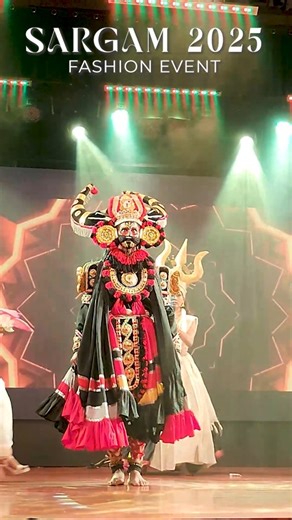 New Horizon PU College on Instagram: "More than just a runway, Sargam 2025 brought together student designers, models, and creative teams to showcase their ideas, confidence, and months of preparation. From backstage coordination to the final walk, every segment reflected teamwork, creativity, and the spirit of fashion in motion. This reel captures the highlights of an event built on passion, learning, and expression. #Sargam2025 #FashionEvent #CollegeFashion #StudentCreativity #runwaymoments"