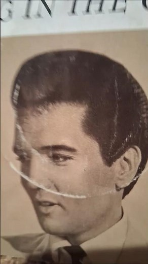 CHAPEL! #elvis#cryinginthechapel#1965#rcavictor#vinyl#45rpm#howgreatthouart#gospel#rock#60s#1960#yay