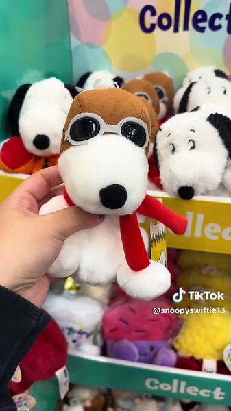 #esnupi #snoopy #foryoupage #hallmark #shopping | hallmark