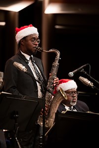  Experience the Jazz at Lincoln Center Orchestra's annual Big Band Holidays, featuring rising vocal stars Ekep Nkwelle and Robbie Lee. Under Chris Crenshaw's direction, enjoy soulful holiday classics, playful improvisation, and storytelling that will leave lasting memories. Perfect for all ages! ✨  Dec 5, 2024, at 8 PM Special thanks to our artist sponsor, James McGaugh ❤️ | Irvine Barclay Theatre | Facebook