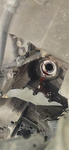Honda CRV 2007-2011 CV Axle Seal replacement. leaking cv axle. part 1