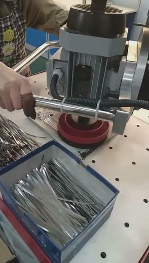 Deburring Machine 手動バリ取り機