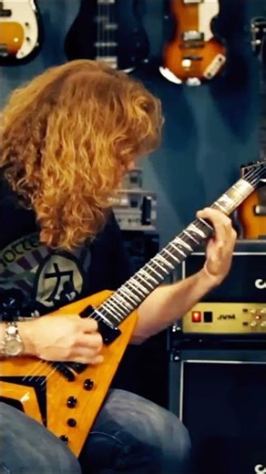 This Riff Goes HARD Every Single Time 🤯🎸